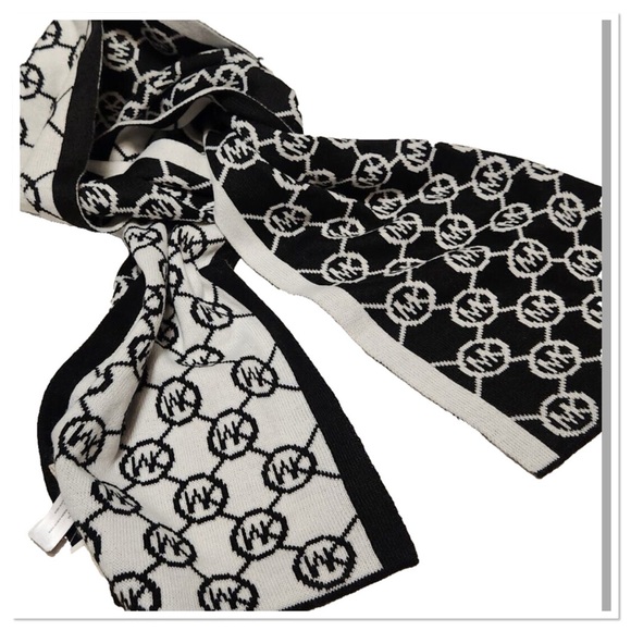 Michael Kors Accessories - NWT Michael Kors Jetset Logo Knit Scarf Solid Border, Black/White